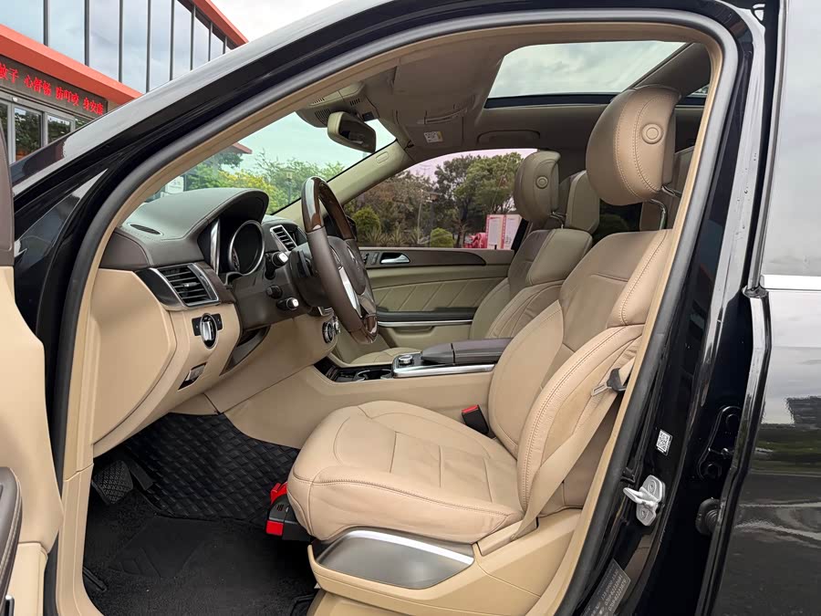 Mercedes-Benz GL Class 2014 immagine di auto #15