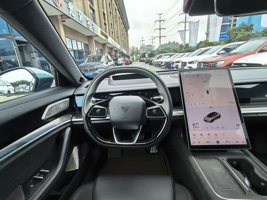 哪吒汽车 哪吒S猎装 2024 汽车图片 #15