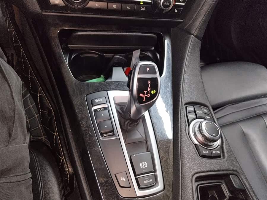 BMW 6 Series 2016 car image #15