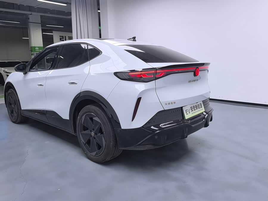 Volkswagen ID.UNYX 06 2024 image de voiture #15