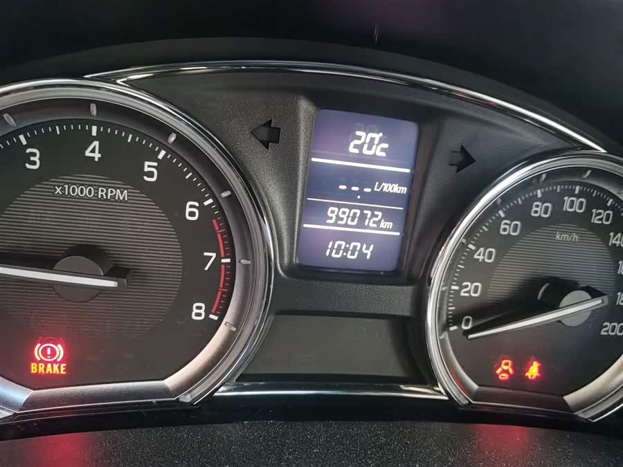 Suzuki Ciaz 2015 изображение автомобиля #15