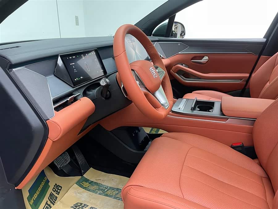 BYD Tang L 2025 #15 BYD Tang L 2025 صورة سيارة #15