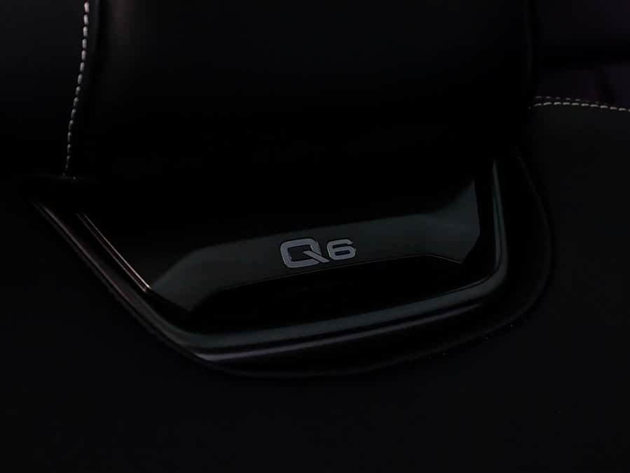 Audi Q6 2024 image de voiture #15