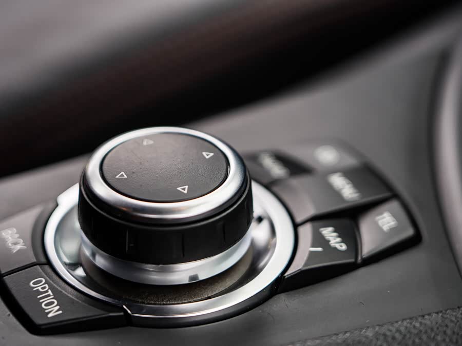 BMW 1 Series M 2012 immagine di auto #15