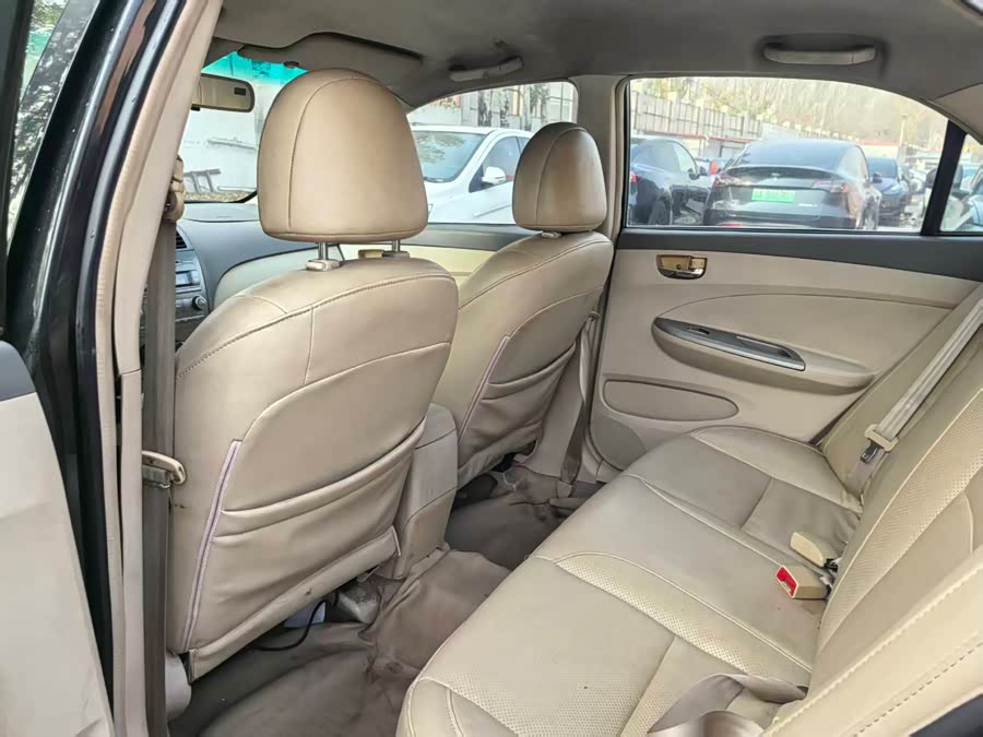 BYD L3 2012 immagine di auto #15