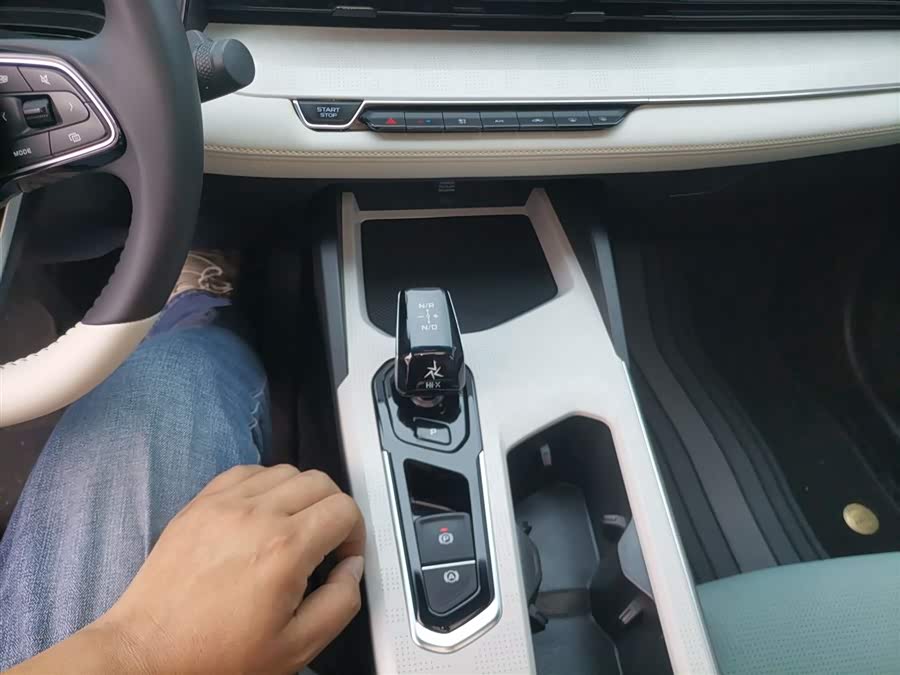 GEELY Emgrand L HiP 2023 #15 GEELY Emgrand L HiP 2023 car image #15