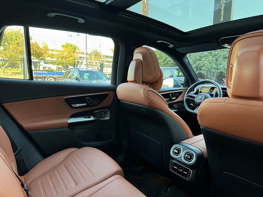 Mercedes-Benz GLC Class 2024 car image #15