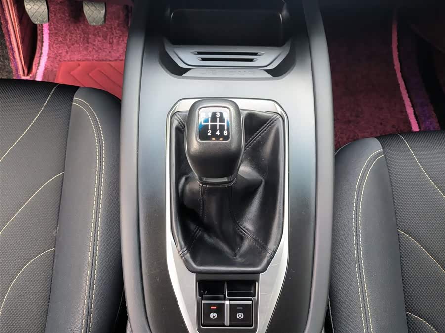 Jetour X70M 2022 immagine di auto #15