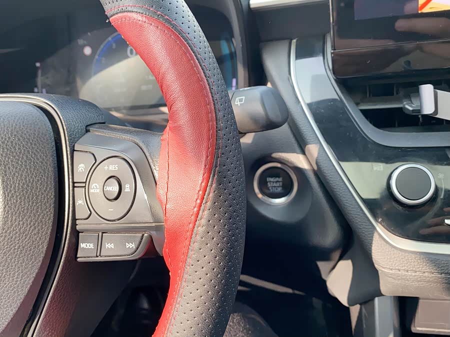 Toyota Corolla Cross 2023 immagine di auto #15