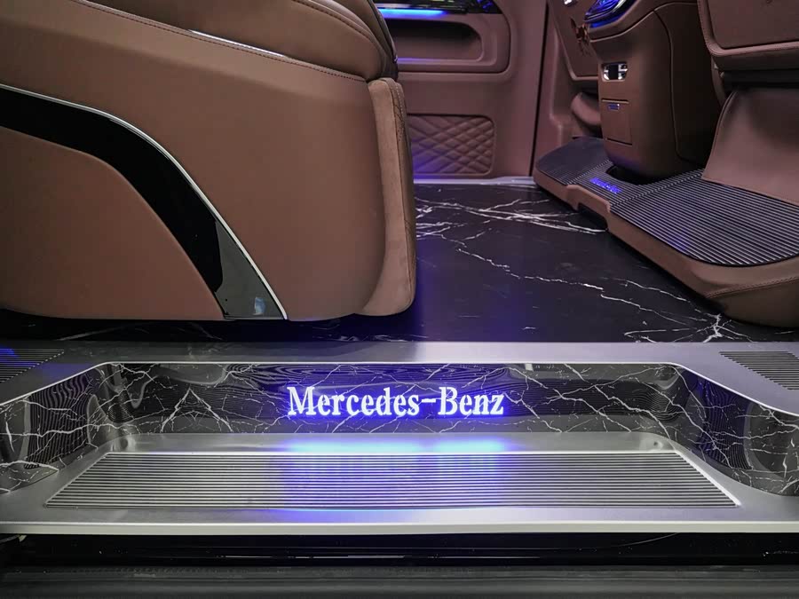 Mercedes-Benz Vito 2025 car image #15