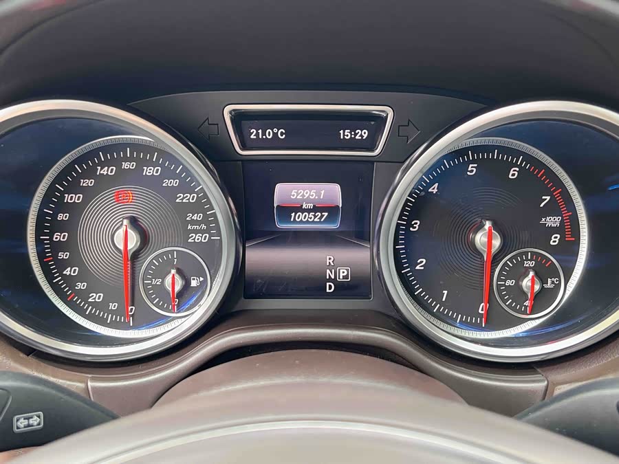 Mercedes-Benz GLS Class 2018 car image #15