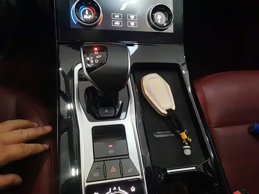 Jetour X70 C-DM 2024 car image #15