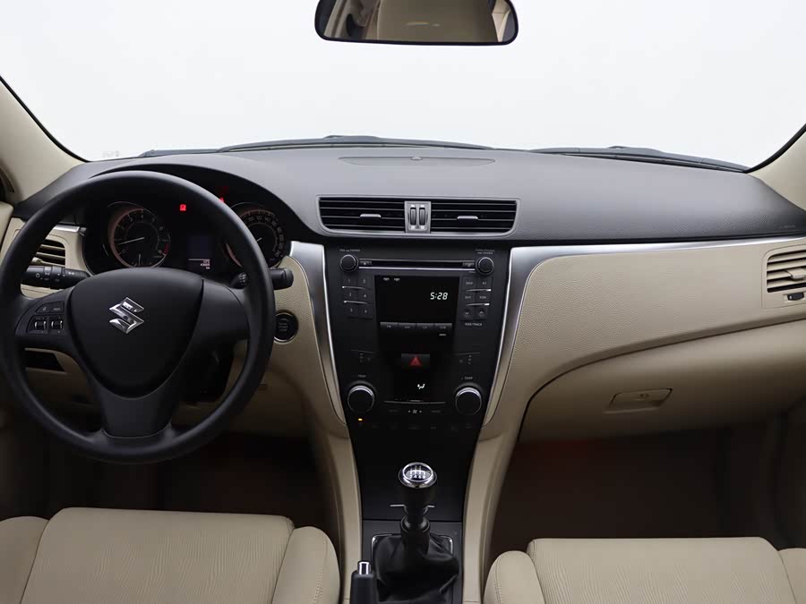 Suzuki 2013 car image #15