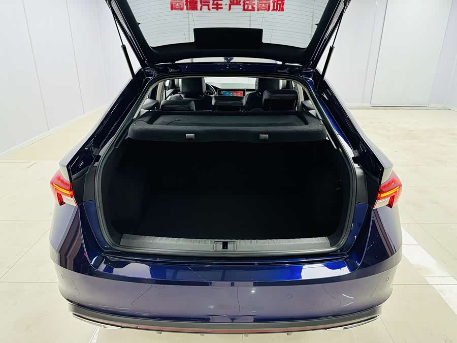 Skoda Octavia 2021 car image #15