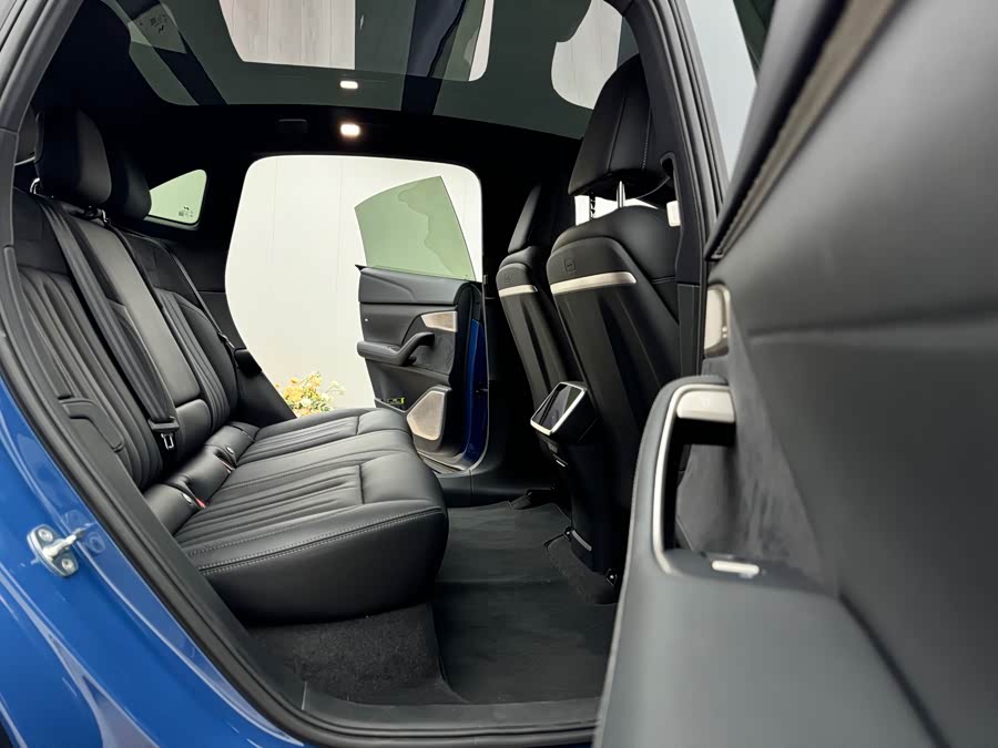 2024 car image #15