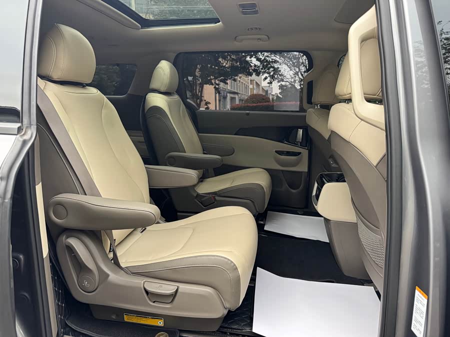 Kia Carnival 2022 immagine di auto #15