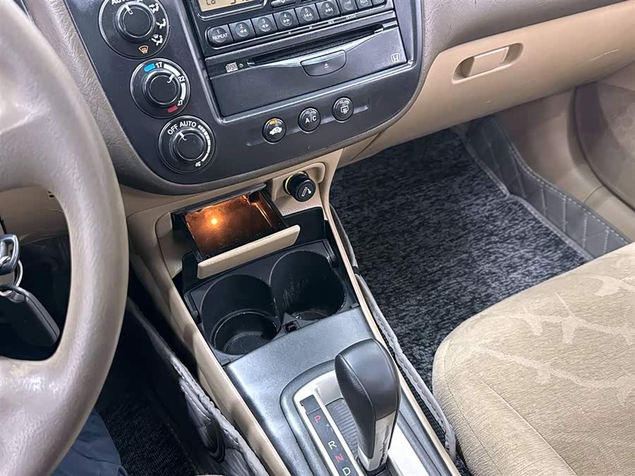 Honda Civic (Imported) 2005 #15 Honda Civic (Imported) 2005 immagine di auto #15