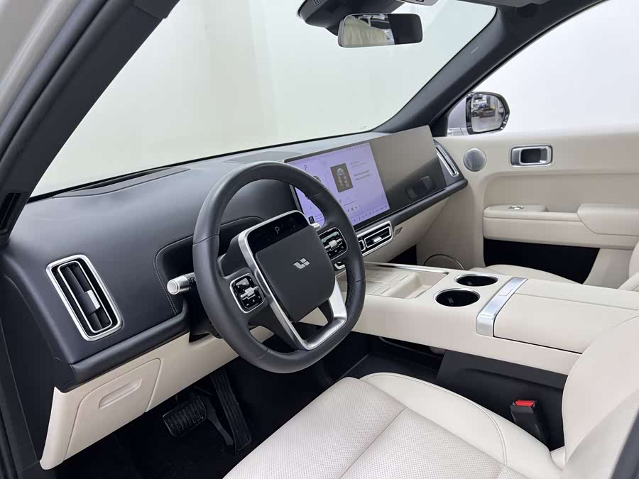 Li L8 2024 изображение автомобиля #15