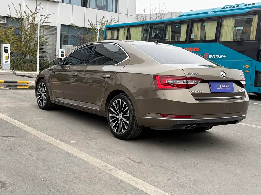 Skoda Superb 2017 #15 Skoda Superb 2017 imagen de coche #15