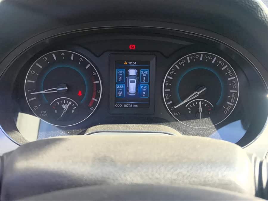 Haval H2 2014 car image #15