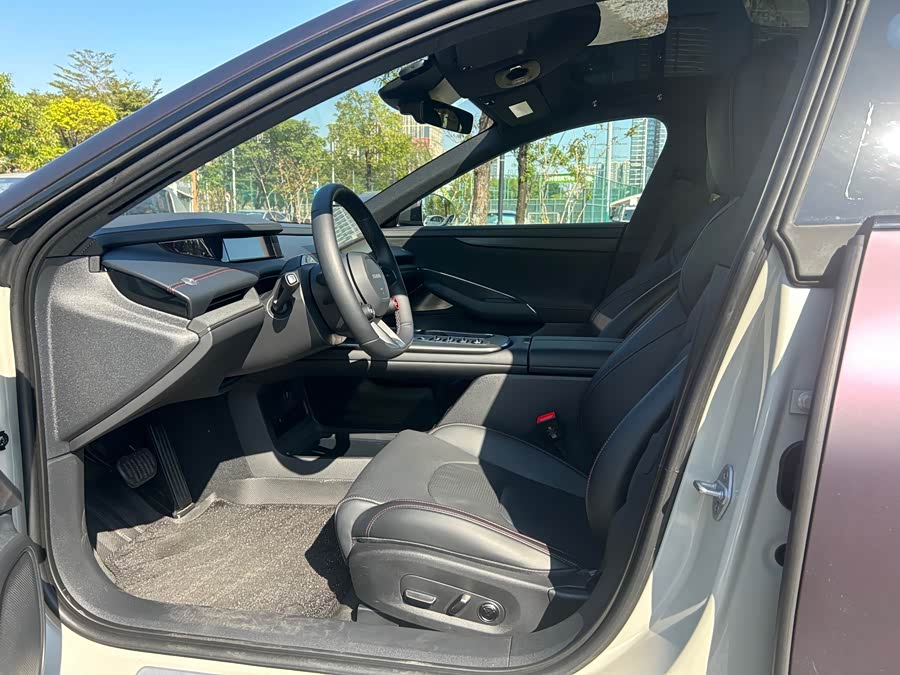 MI SU7 2024 car image #15