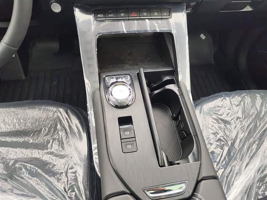 Haval H6 2025 #15 Haval H6 2025 car image #15