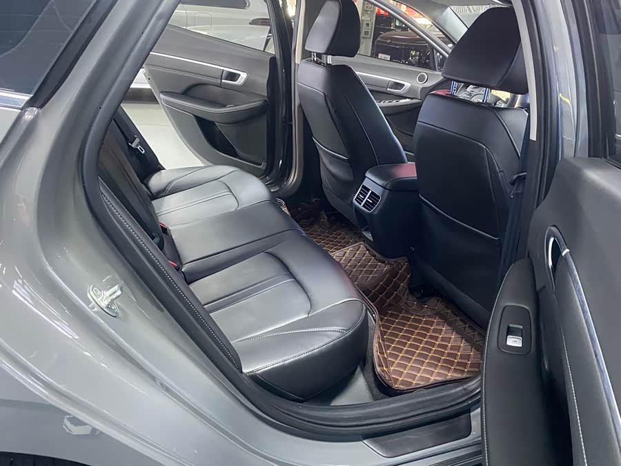 Hyundai Sonata 2022 car image #15