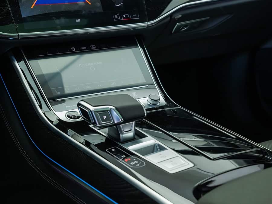 Audi A8 2025 car image #15