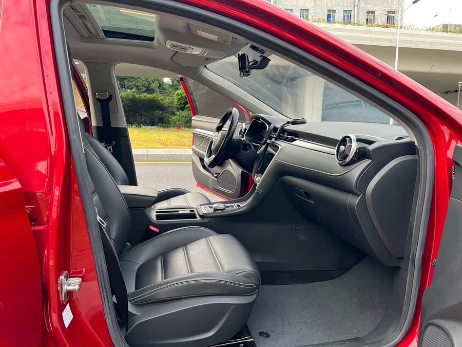 MG 6 New Energy 2018 immagine di auto #15