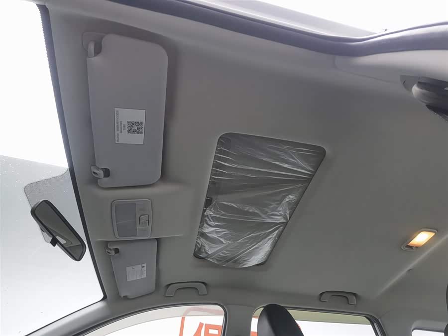 Forthing SX6 2019 car image #15