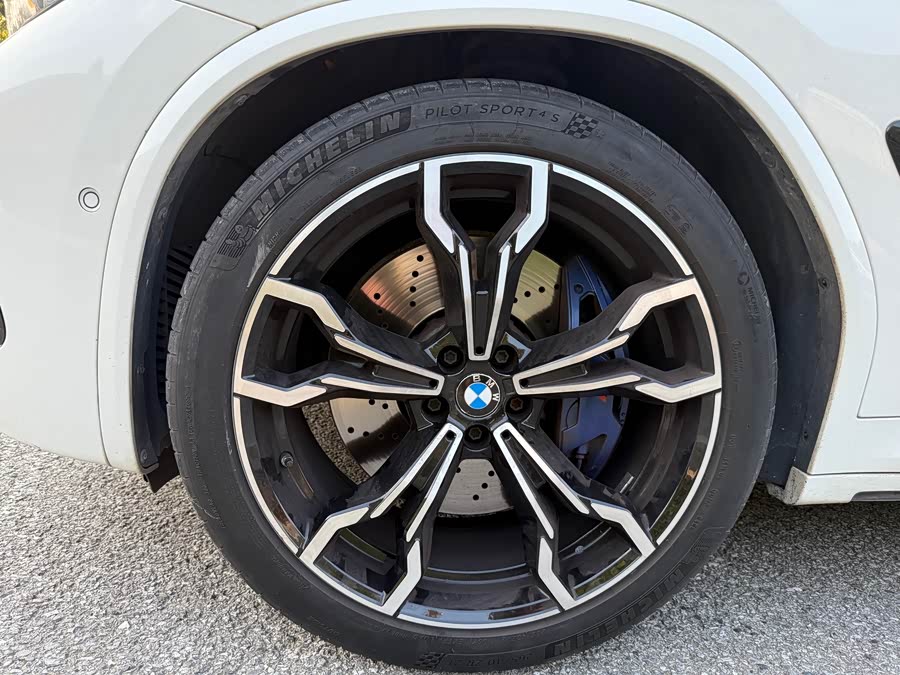 BMW X4 M 2020 car image #15