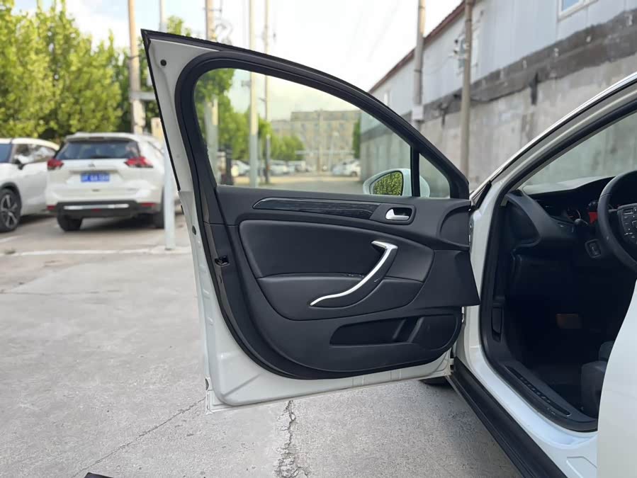 雪铁龙 雪铁龙C5 2015 汽车图片 #15