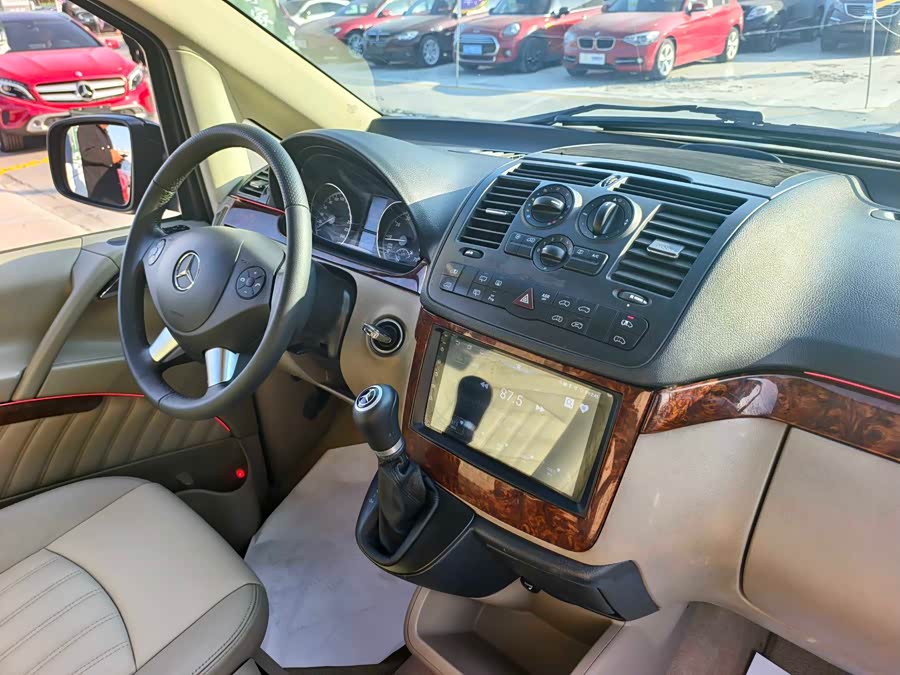 奔驰 唯雅诺 2013 汽车图片 #15