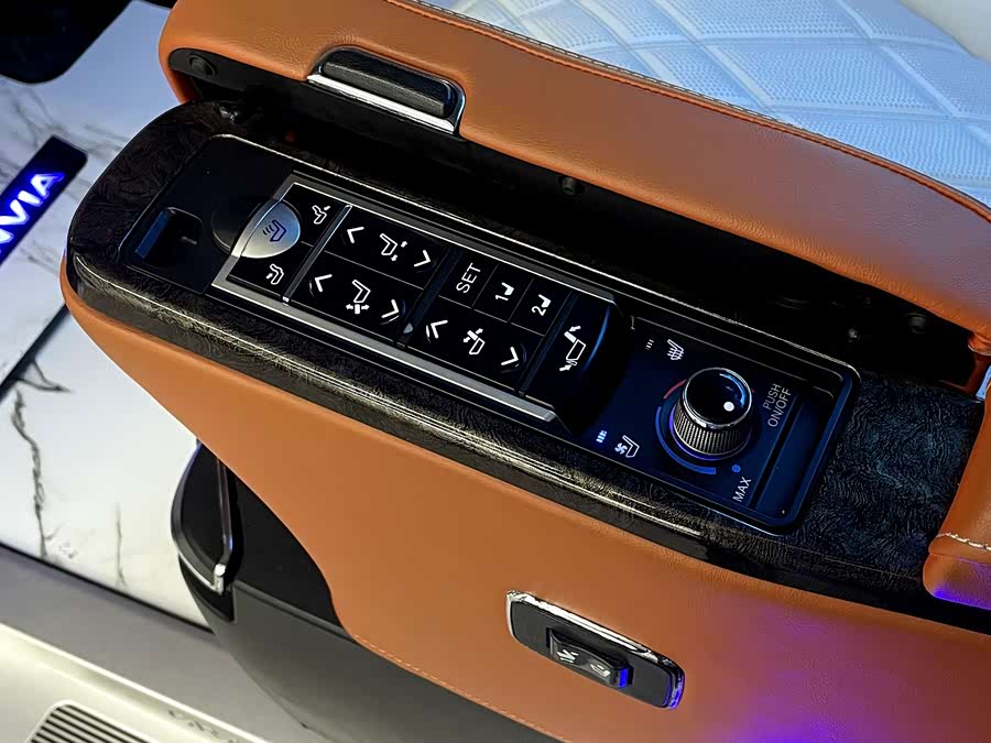 Toyota Granvia 2024 #15 Toyota Granvia 2024 immagine di auto #15