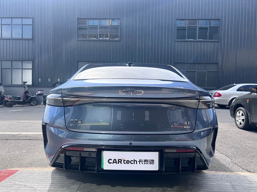 BYD Seal 2025 #15 BYD Seal 2025 car image #15