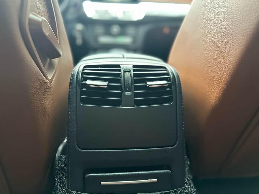 Mercedes-Benz CLS Class 2016 car image #15