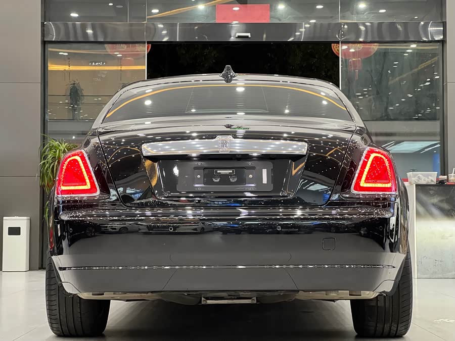 劳斯莱斯 古思特 2018 汽车图片 #15