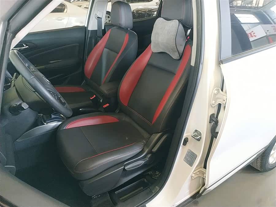 长安 长安CS15 2019 汽车图片 #15