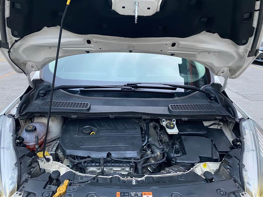 Ford Kuga 2017 #15 Ford Kuga 2017 car image #15