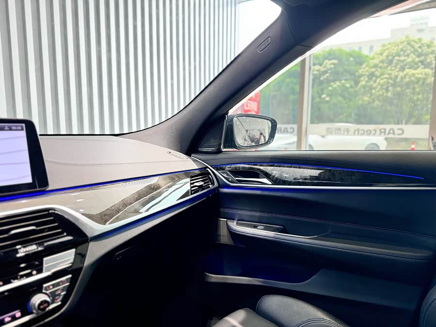 BMW 6 Series GT 2020 car image #15