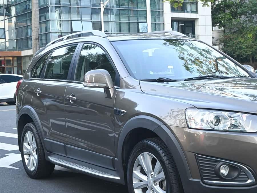 Chevrolet Captiva 2016 imagen de coche #15