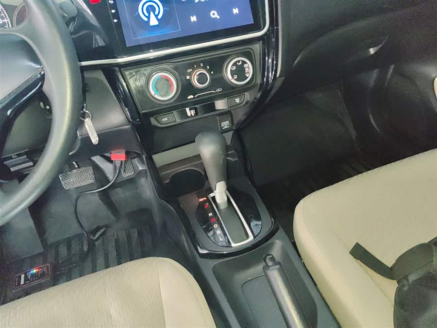 Honda Greiz 2018 car image #15