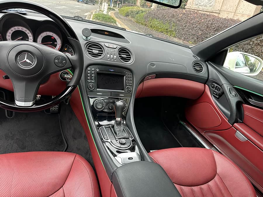 Mercedes-Benz SL Class 2011 car image #15