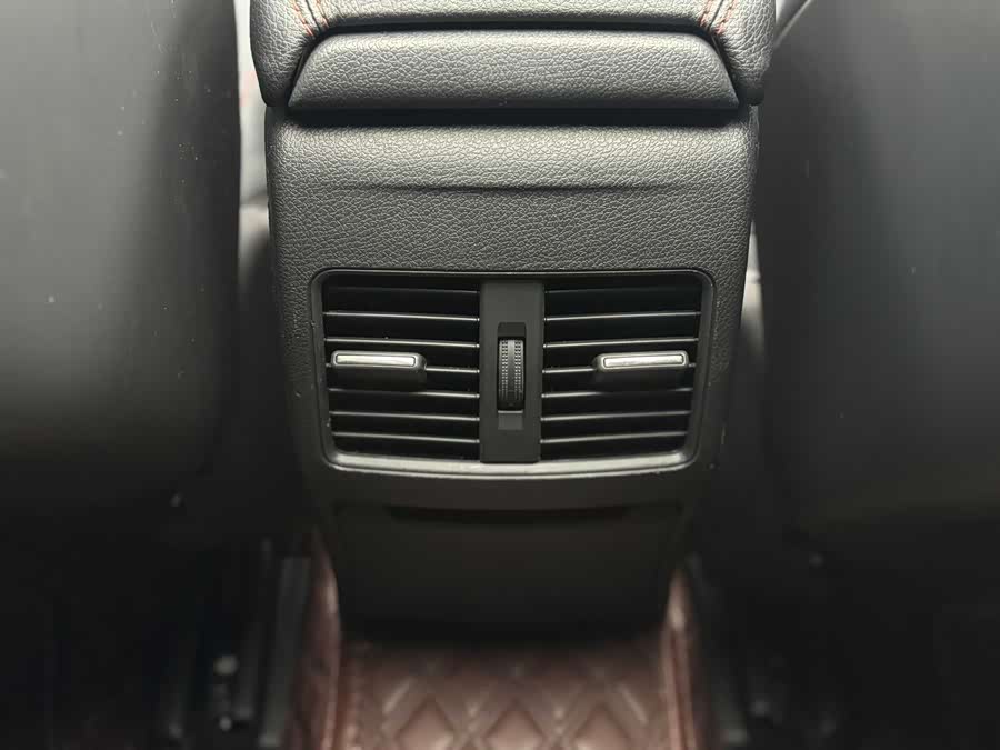 Mercedes-Benz CLA AMG 2015 image de voiture #15