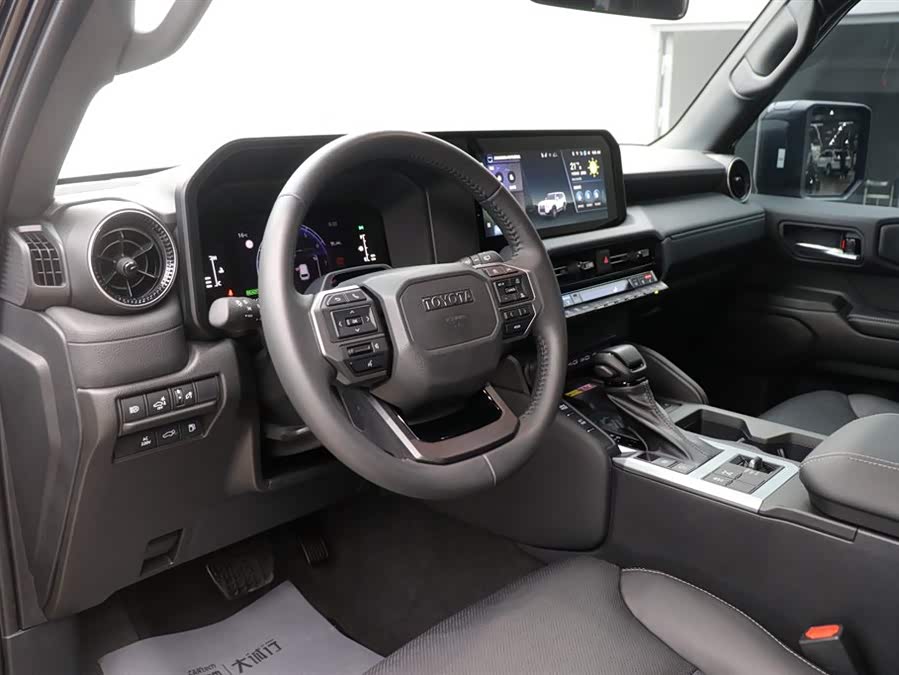 Toyota Land Cruiser Prado 2024 imagen de coche #15