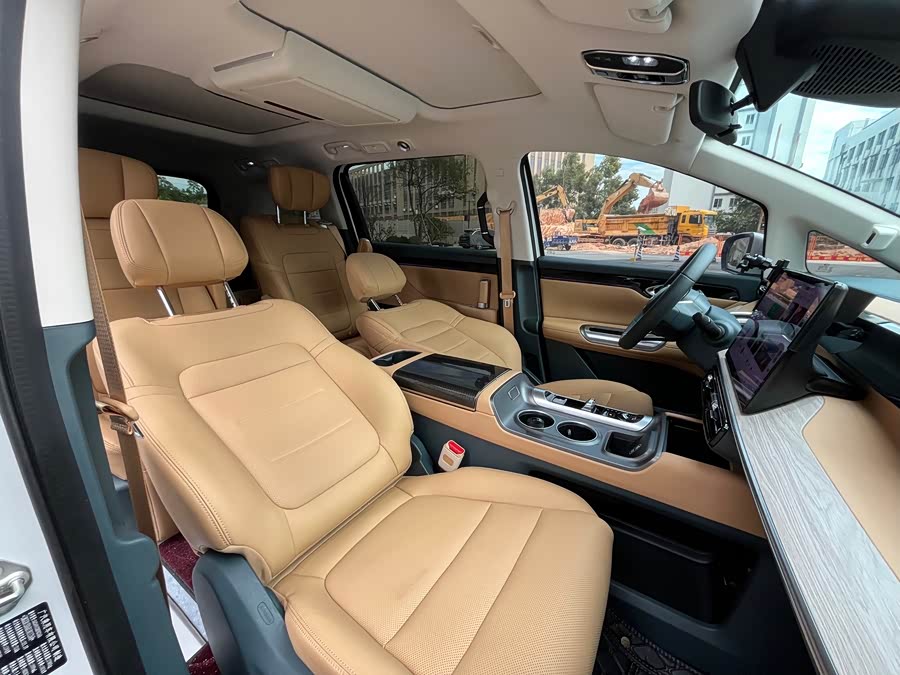 GAC Trumpchi E8 New Energy 2024 car image #15