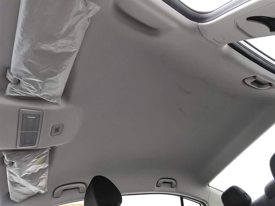 Roewe i5 2024 car image #15