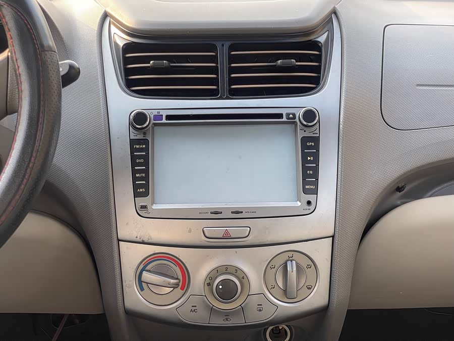 Chevrolet Sail 2013 #15 Chevrolet Sail 2013 car image #15