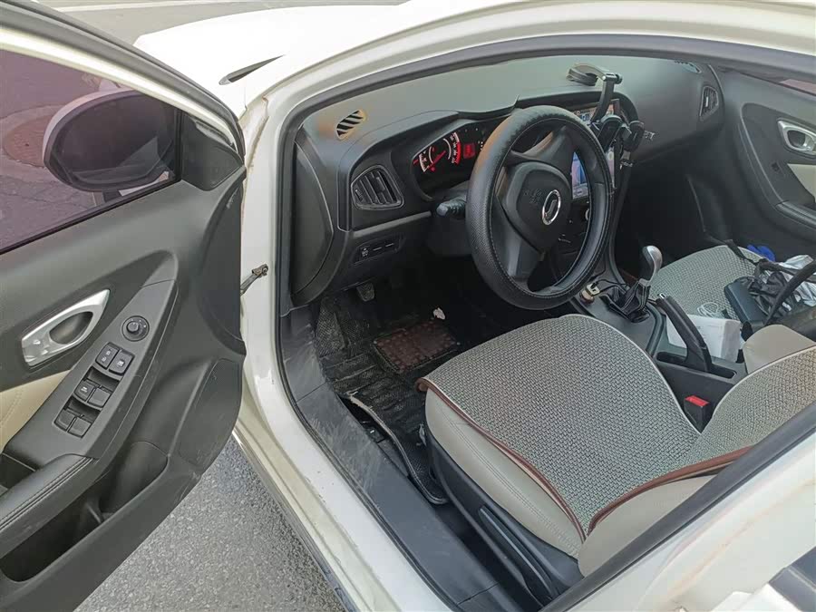 GAC Trumpchi GA3S 2017 imagem de carro #15