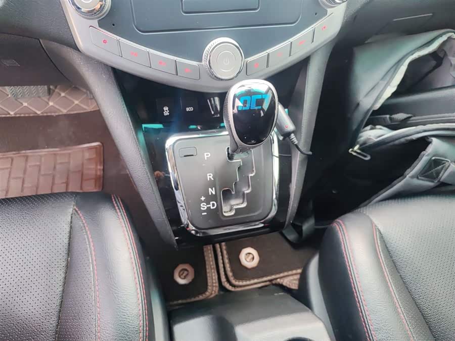 BYD S6 2014 car image #15